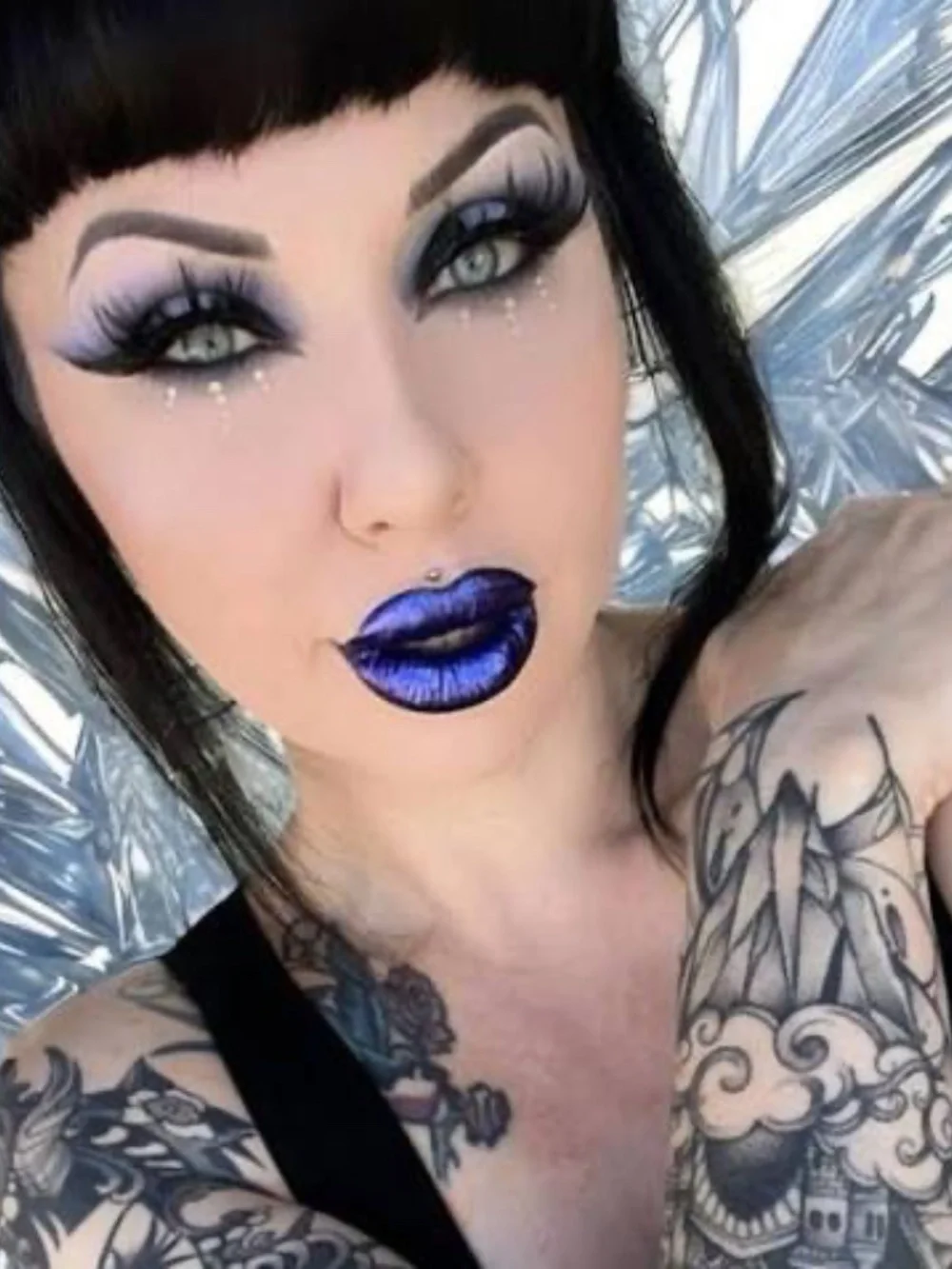 Melt Cosmetics Electrip Lip Paint Freelove Metallic Blue Purple Liquid Lipstick